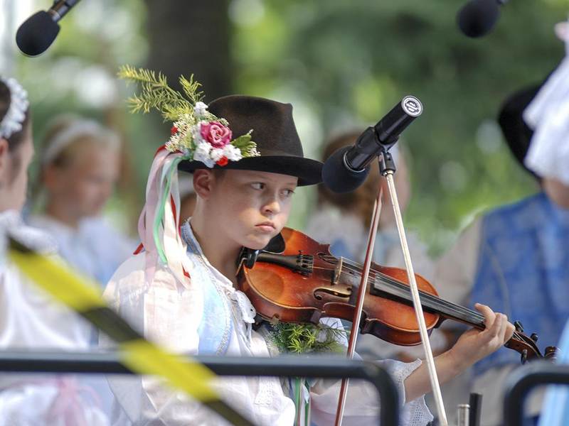 obr. k článku: Mezinárodní folklorní festival